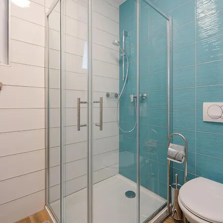 Lovely Apartment In Zadar With Wifi