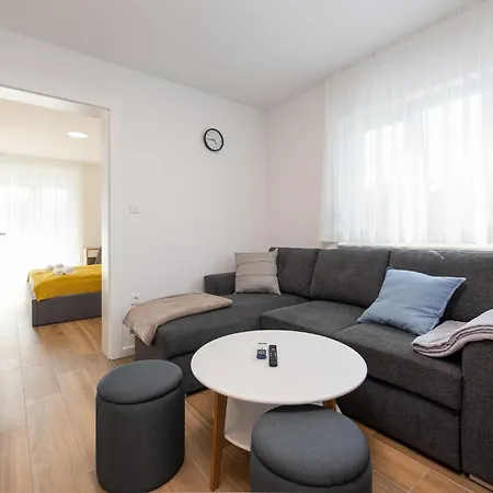 Amazing In With Wifi Apartman Zadar