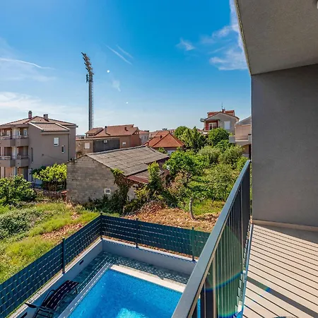 Lovely Apartment In Zadar With Wifi